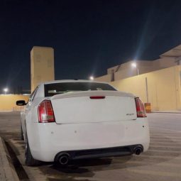 
										حراج الدمام كرايسلر 300 full									