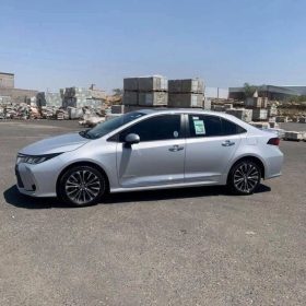سيارة Toyota Corolla في مدينة أبها