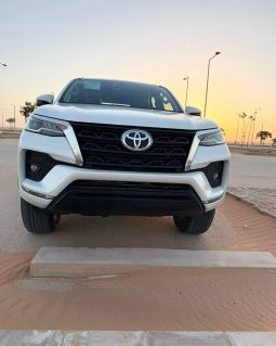 
										Toyota Fortuner VX1 2024 full									