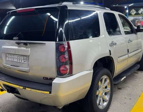 
								GMC Yukon Denali موديل 2008 full									