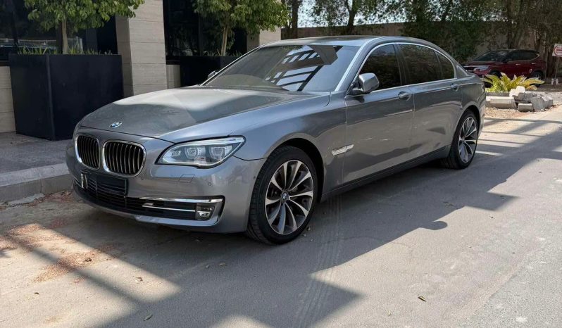
								حراج جدة بي ام دبليو  730Li full									