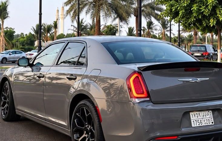 
								Chrysler 300C 2014 للبيع في جدة full									