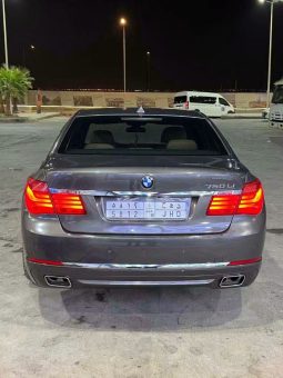 
										BMW 7 Series سنة 2015 full									