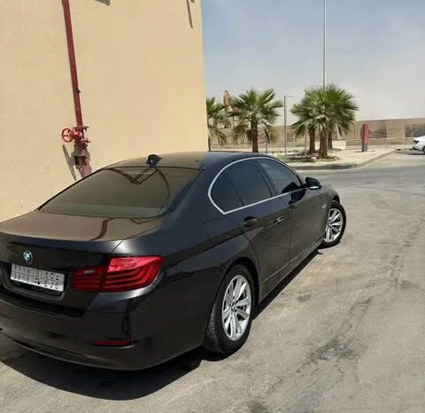 
								BMW 520 2015 للبيع في الرياض full									