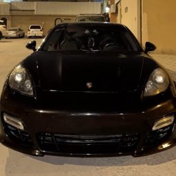 
										Porsche Panamera GTS 2013 سيارة  full									