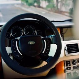 
										سيارة Range Rover Vogue 2004 full									