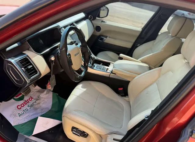 
								2014 Range Rover Sport بالرياض full									