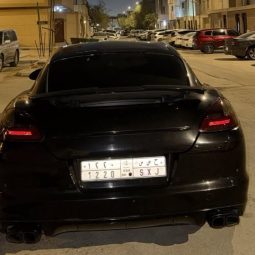 
										Porsche Panamera GTS 2013 سيارة  full									