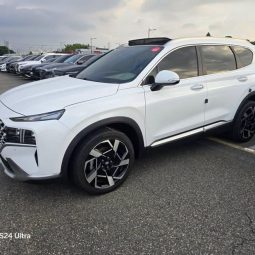 
										سيارة Hyundai Santa Fe Diesel 2021 full									