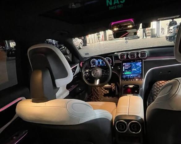 
								سيارة Mercedes-Benz C300 بالرياض full									