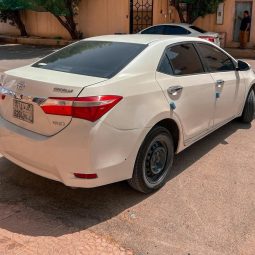 
										Toyota Corolla موديل 2015 بالرياض full									
