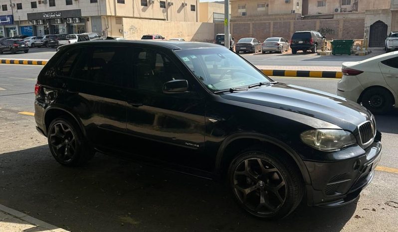 
								BMW X5 موديل 2012 xDrive full									
