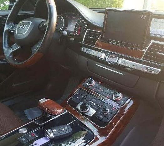 
								سيارة Audi A8L موديل 2011 full									