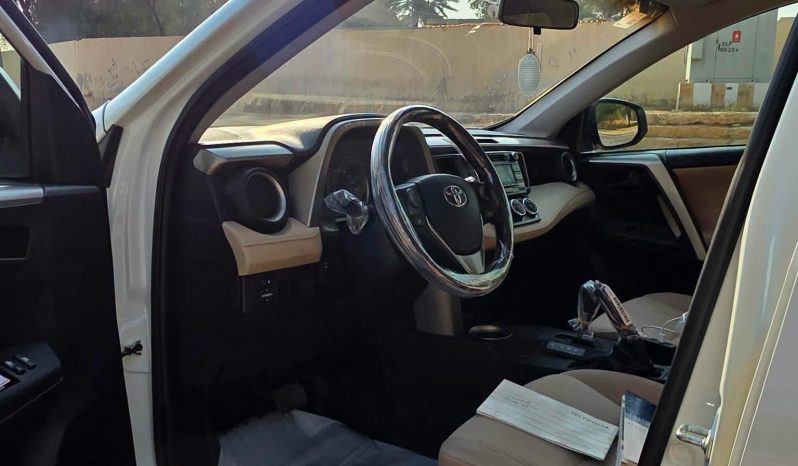 
								سيارة Toyota RAV4 2015 full									