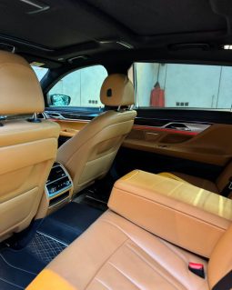 
										سيارة BMW 730 الفئة السابعة موديل 2022 full									