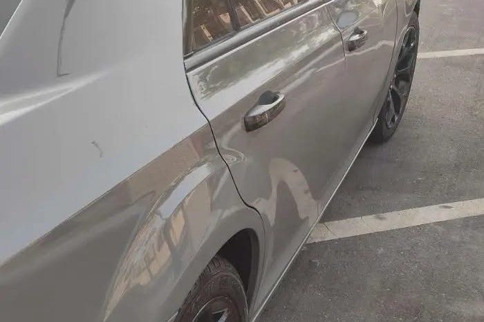 
								سيارة: Chrysler 300C 2023 full									