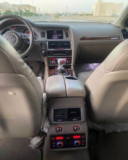 
										سيارة Audi Q7 موديل 2014 full									