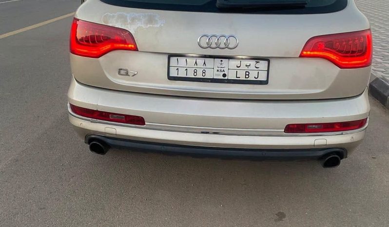 
								سيارة Audi Q7 موديل 2014 full									
