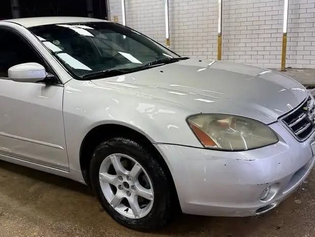 
								سيارة 2006 Nissan Altima بالرياض full									