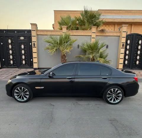 
								بي إم دبليو BMW 730Li 2010 full									