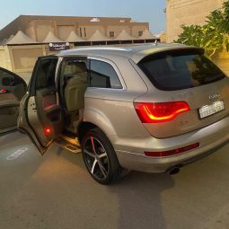 
										سيارة Audi Q7 موديل 2014 full									