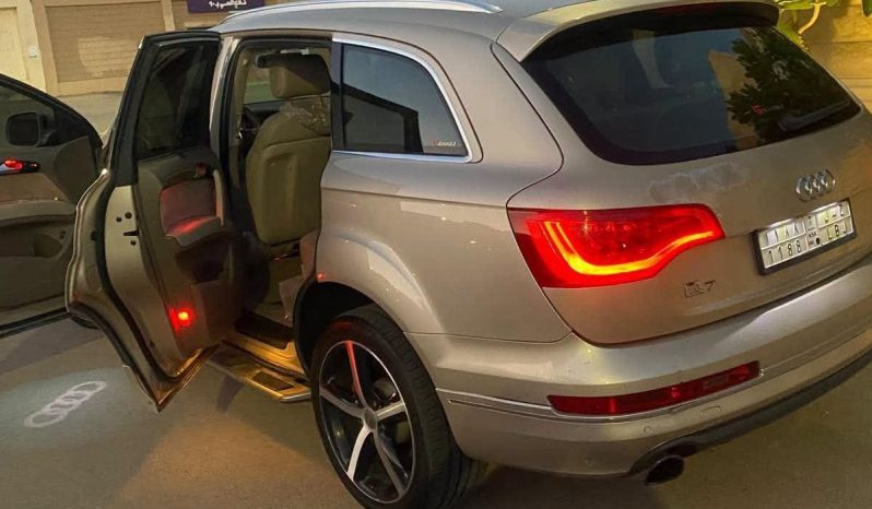 
								سيارة Audi Q7 موديل 2014 full									