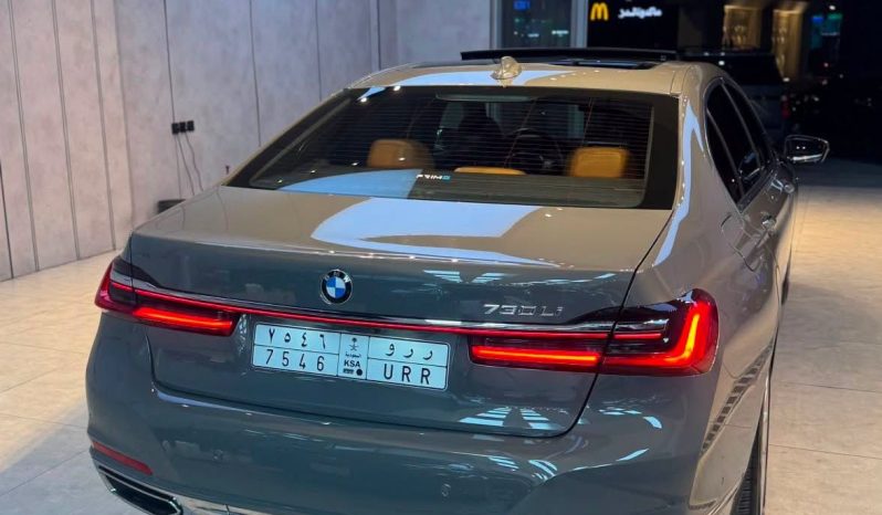 
								سيارة BMW 730 الفئة السابعة موديل 2022 full									