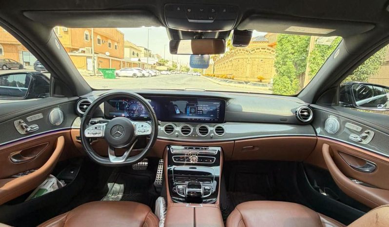 
								سيارة Mercedes E350 بالرياض full									