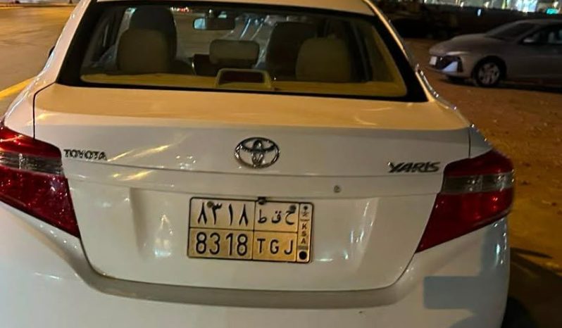 
								سيارة Toyota Yaris 2015 full									