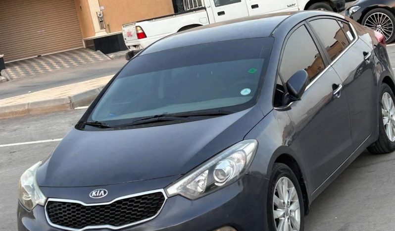 
								سيارة Kia Cerato 2015 بالرياض full									