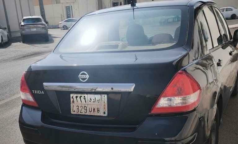 
								سيارة Nissan Tiida 2011  full									
