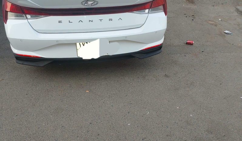
								سيارة Hyundai Elantra GLS 2023  full									