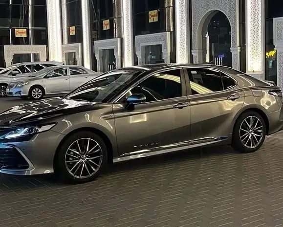 
								سيارة Toyota Camry 2023 full									