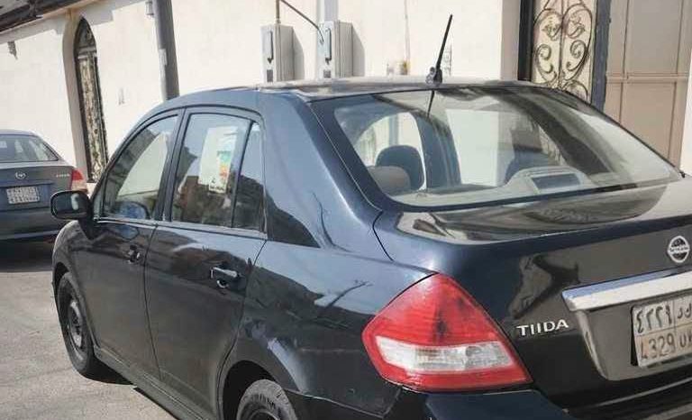 
								سيارة Nissan Tiida 2011  full									