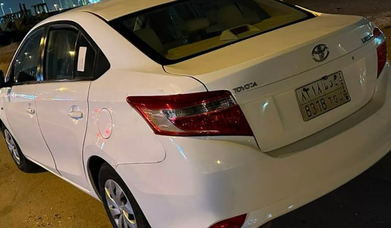 
								سيارة Toyota Yaris 2015 full									
