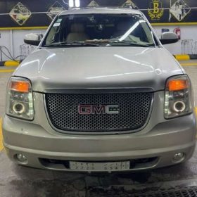 GMC Yukon Denali موديل 2008