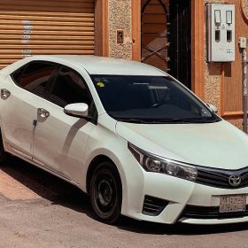 Toyota Corolla موديل 2015 بالرياض