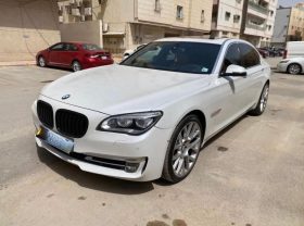 سيارة BMW 750Li موديل 2014