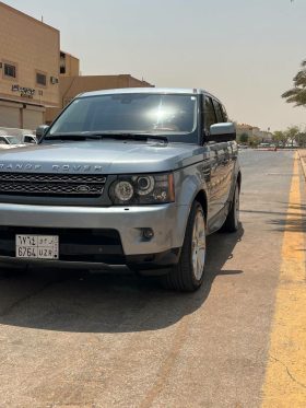 سيارة Range Rover 2011 بالرياض