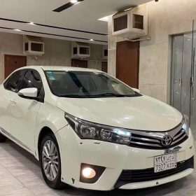سيارة Toyota Corolla 2015 بجدة