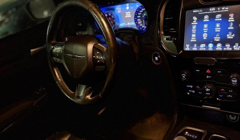 
								سيارة Chrysler 300 بالرياض full									