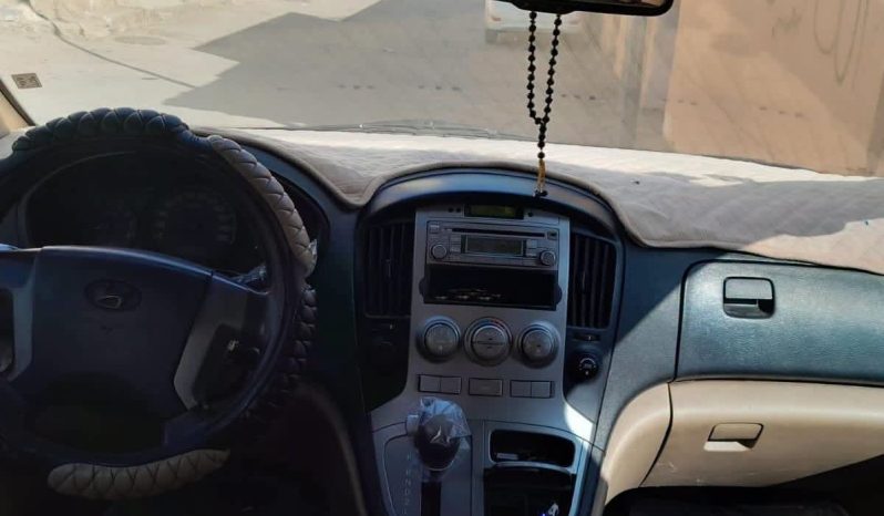 
								سيارة Hyundai H1 بالرياض full									