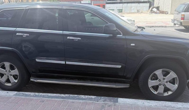 
								سيارة Jeep Cherokee 2011 بالخبر full									