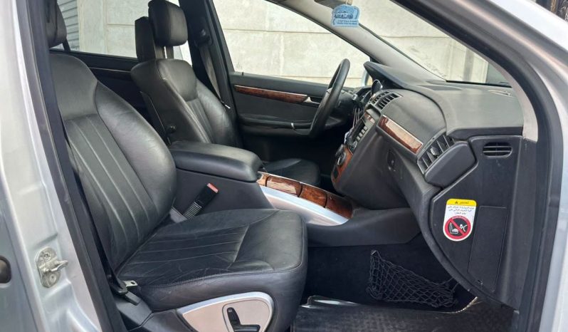 
								 سيارة Mercedes-Benz R300 بالرياض full									