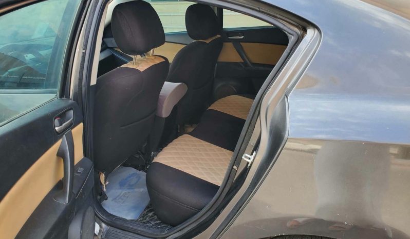 
								سيارة Mazda 3 بالرياض full									