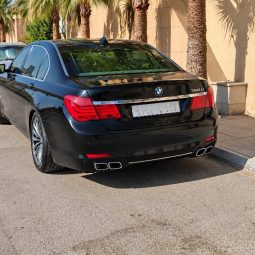 
										سيارة BMW 740Li بالرياض full									