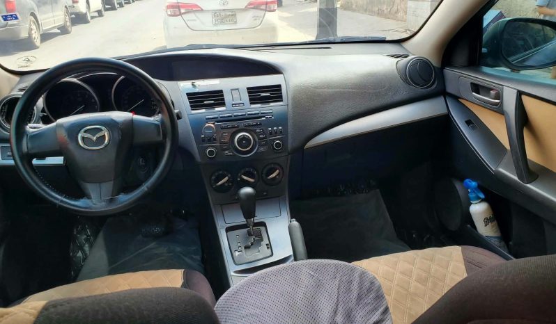 
								سيارة Mazda 3 بالرياض full									